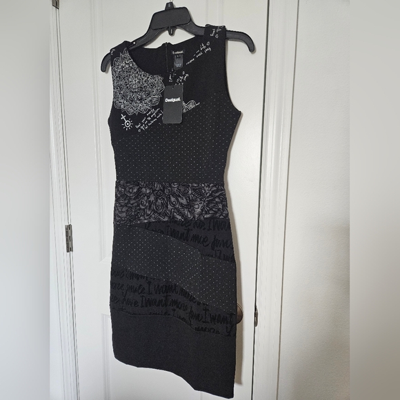 NWT Desigual 'NATALIE' Black Dress $129 Size Small - Picture 1 of 8